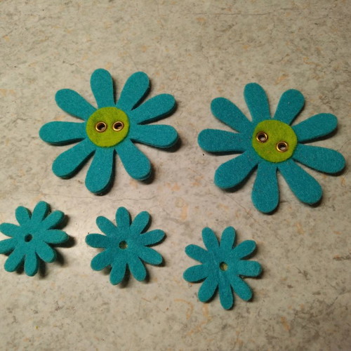 Fabric flowers used, pack of 5 for crafts