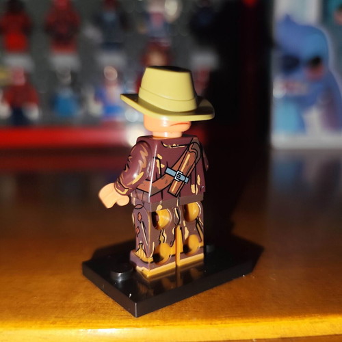 The Ghoul minifigure like new with stand and beige hat