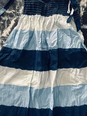 Blu Bay dress like new, blue shades with tie straps