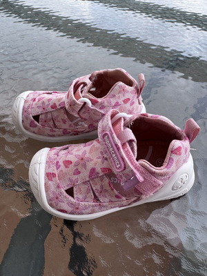 Biomechanics shoes girl size 20 like new
