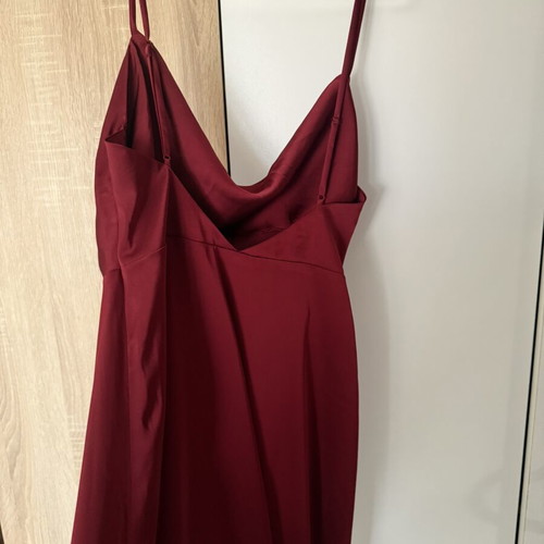 Vila No42 midi dress satin fabric adjustable straps like new, burgundy