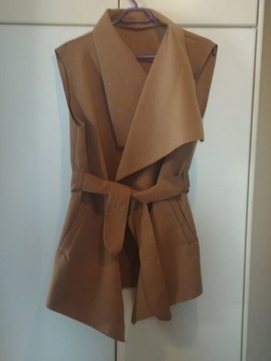 Women's vest one size like new, beige and brown, made in Italy