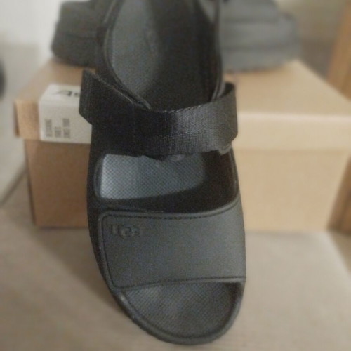 Ugg Australia women's platform sandals like new, size 40, black