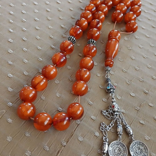Bakelite Komboloi like new with 33 beads and traditional finish