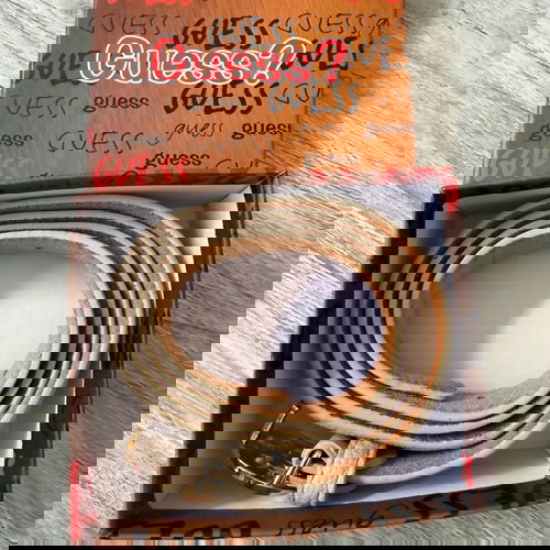 Ζώνη Guess καινούργια, μέγεθος 120, μπεζ