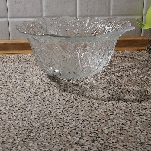 Crystal fruit bowl like new with beautiful design