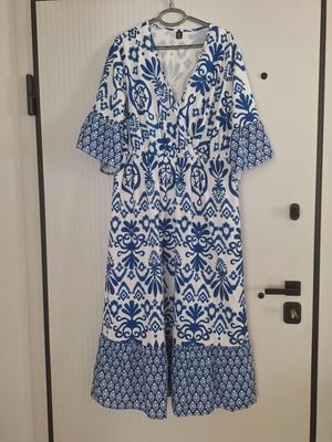 Shein Curve Maxi Floral Dress size 3XL like new, blue and white