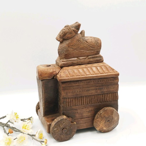 Nandi figure used Indian wooden box made of mango wood