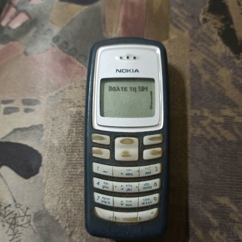Nokia 2100 used, fully functional without charger