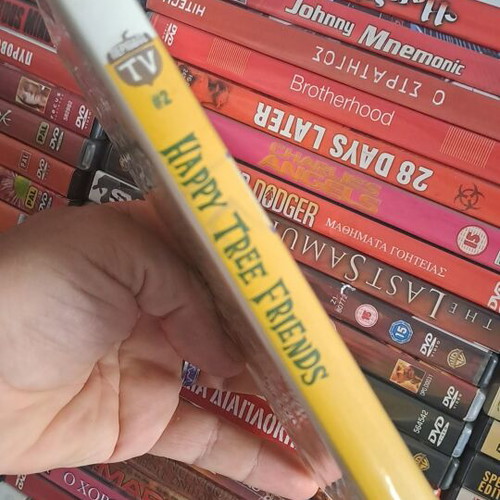 Happy Tree Friends VHS used, thriller horror animation with subtitles