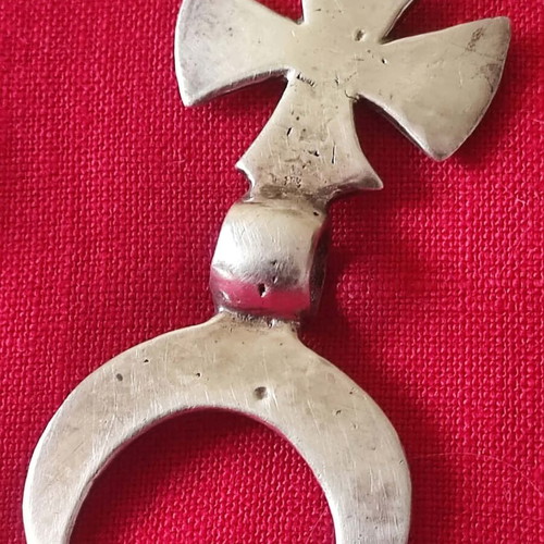 Silver Earrings 925 handmade like new, forged design