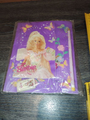Barbie school set unused with creased notebooks
