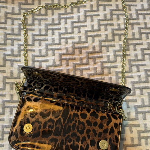 Dolce & Gabbana leopard print bag like new, brown shiny fabric