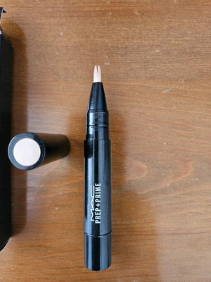Prep-prime highlighter MAC Cosmetics used