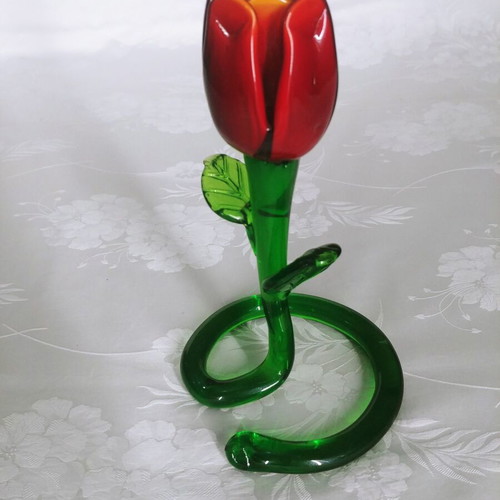 Tulip-shaped candlestick like new, handmade Art Glass 60s-70s