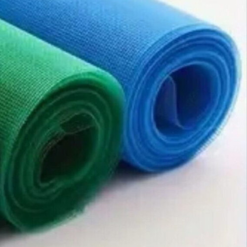 Blue plastic mesh with 0.8€/m²