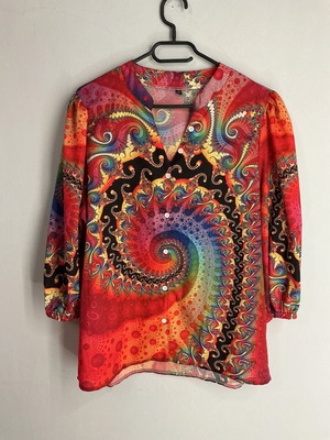 70s Style Shirt XL Like New, Multicolor