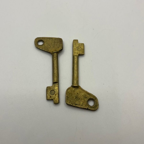 Bronze miniature keys used, set of 2, length 5cm