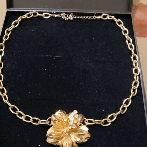 Vitaj necklace, stainless steel, from Avon, banner for 20 years, does not tarnish