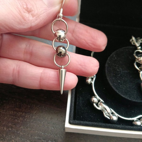Stainless Steel Bracelet and Earrings Set like new, hypoallergenic silver