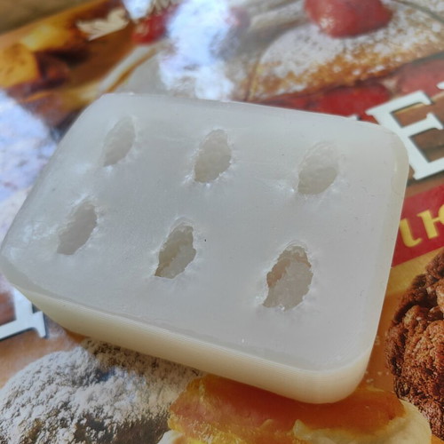 Silicone raspberry mold for baking