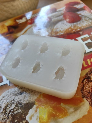 Silicone raspberry mold for baking