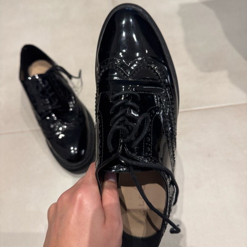 Aldo women's black patent leather shoes like new, size 39