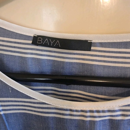 Baya women's top like new, size M, white and blue