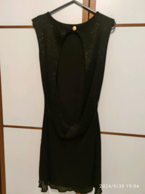 Black mini dress with open back like new, size S
