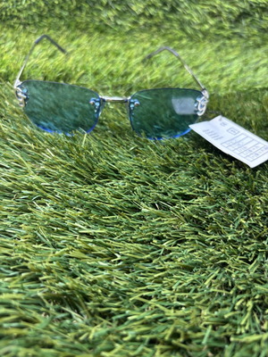Sunglasses with blue lenses like new, stylish for holidays