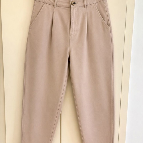 Zara women's high-waisted chino pants with pleats, beige, Medium