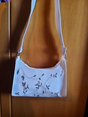 Τσαντάκι ώμου γυναικείο καινούργιο με σχέδια λουλουδιών άσπρο ροζ