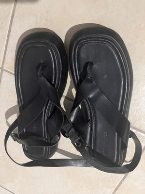Stradivarius women's sandals like new, black, size 37