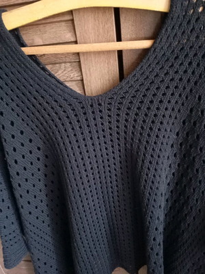 Knitted black sweater like new, cotton mix, sizes L and XL