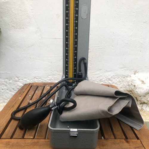 Vintage mercury sphygmomanometer used
