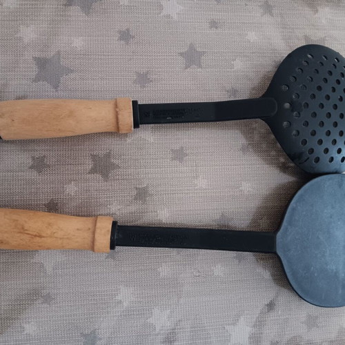Kitchen utensils used, set of 2 pieces