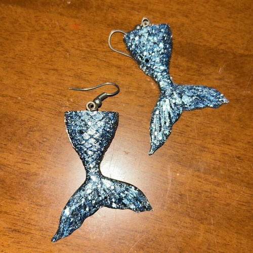 Mermaid tail earrings used, blue