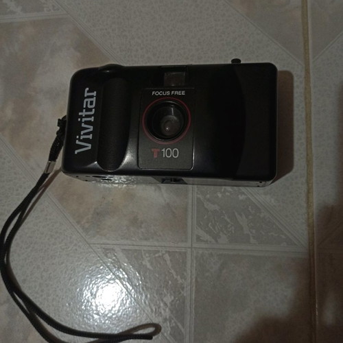 Vivitar T100 film camera used, vintage 35mm