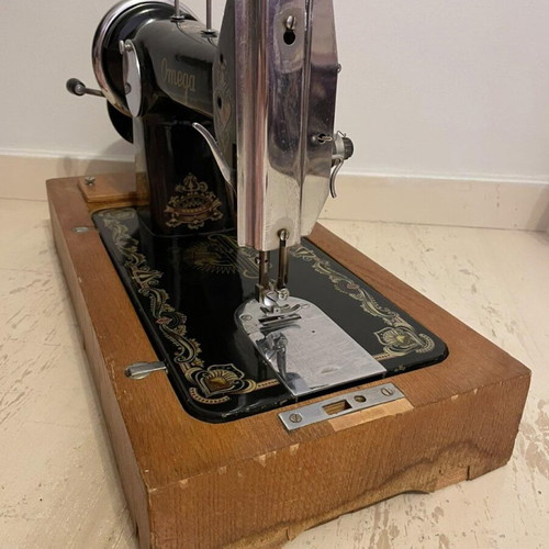 Omega sewing machine used, vintage, functional