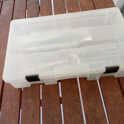 Plano fishing box with 10 artificial spinning lures
