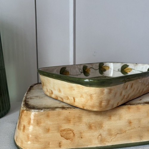 Vintage ceramic oven baking dishes set with rooster motif