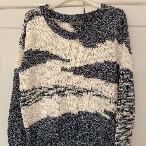 Chunky knit sweater blue white Toi&Moi like new