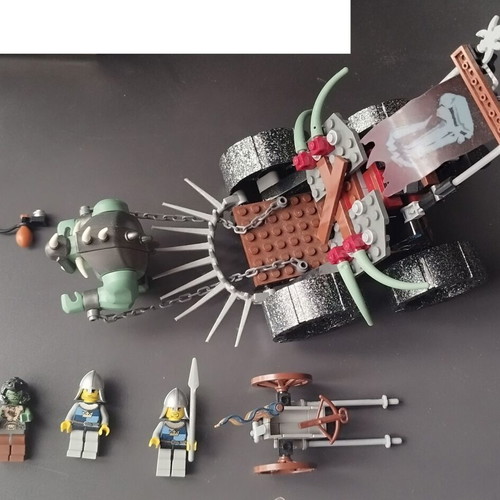 LEGO Castle Fantasy Era 7038 Troll Assault Wagon