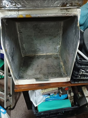 Delivery box used, size 42×42