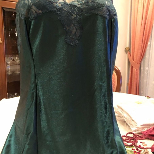 A-Style camisoles new, red and cypress green, size M-L