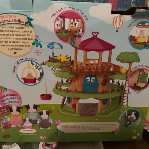 Lil Woodzeez treehouse large kids set like new