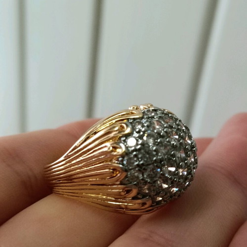 Women's stainless steel dome ring royal style with zircon stones size 18.5 new