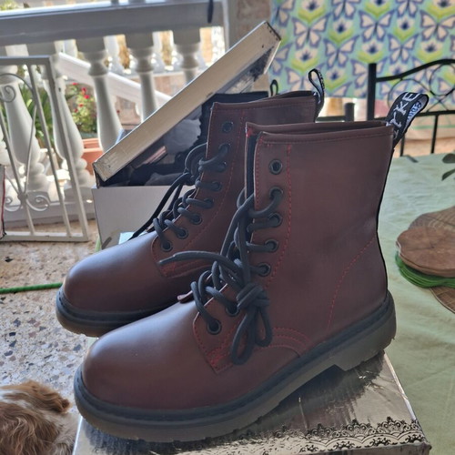 Burgundy ankle boots size 36 like new with minor storage wear