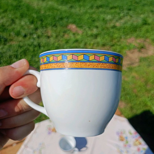 Regent vintage coffee/tea cups and saucers like new