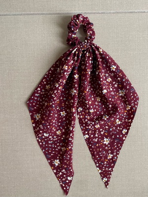 Stradivarius red hair elastic like new